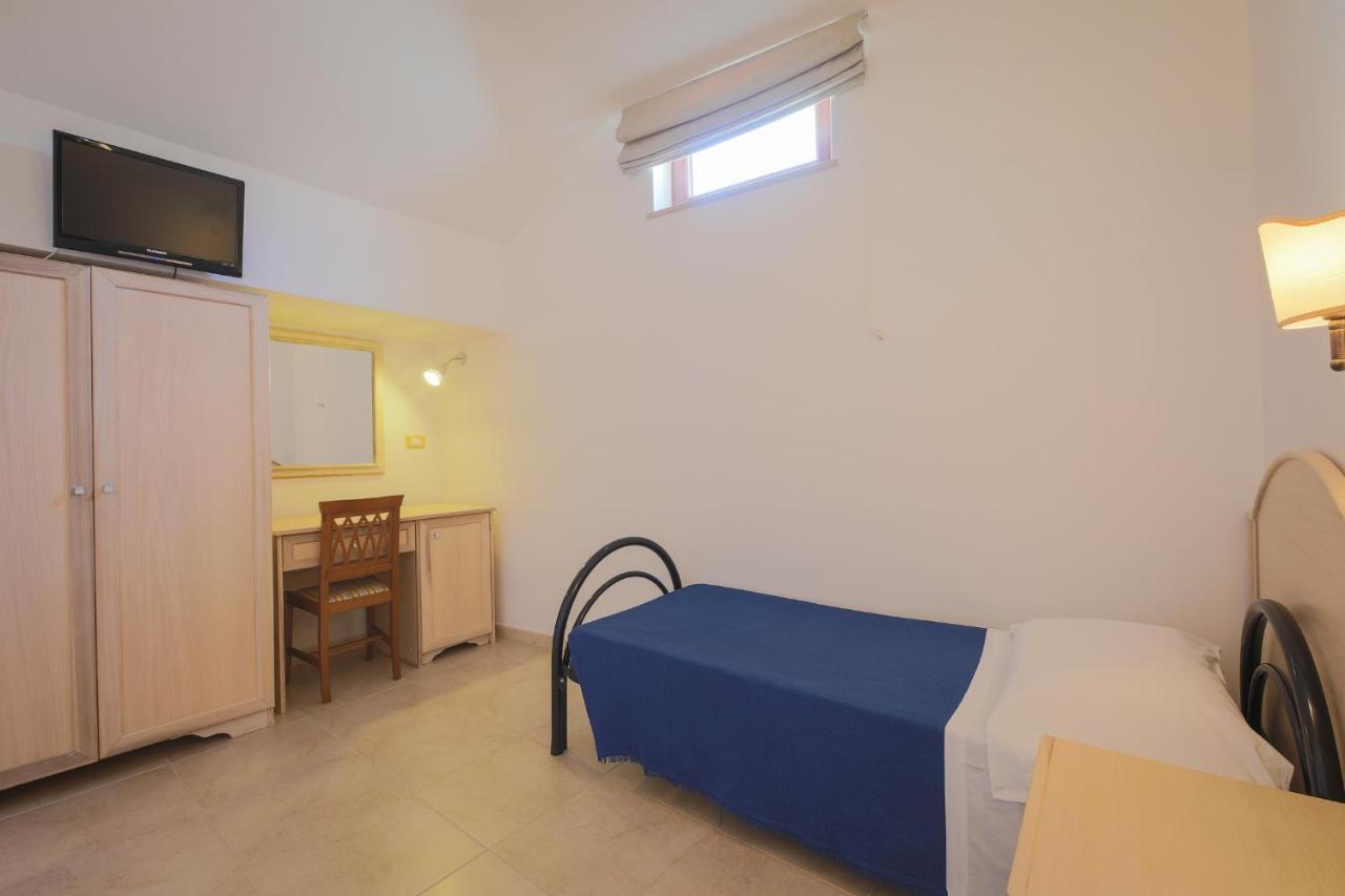 Hotel Corallo Torre Santa Sabina Luaran gambar