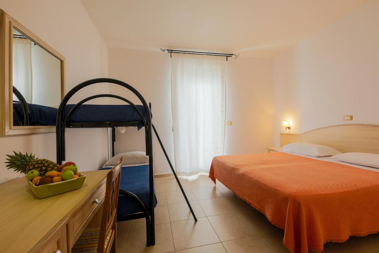 Hotel Corallo Torre Santa Sabina Luaran gambar