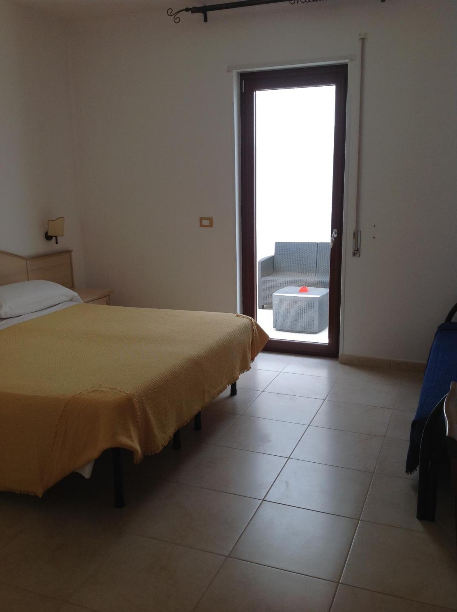 Hotel Corallo Torre Santa Sabina Luaran gambar